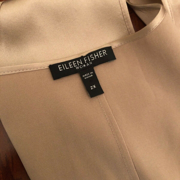 EILEEN FISHER Silk Spandex Stretch Scoop Neck Top - Picture 3 of 4